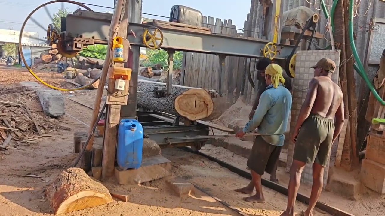 🔥 இப்படி 🪵🪵மரம் வெட்டுறத பார்த்திருக்கீங்களா? | Devan Sawmill Work Tamil