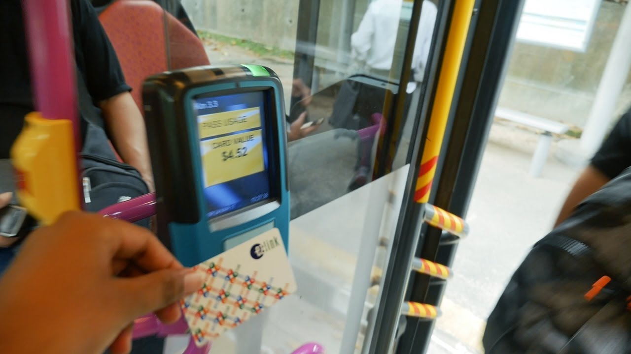 Learn How to Use EZ Link Card in Singapore Bus || Public Transportation in Singapore Buses