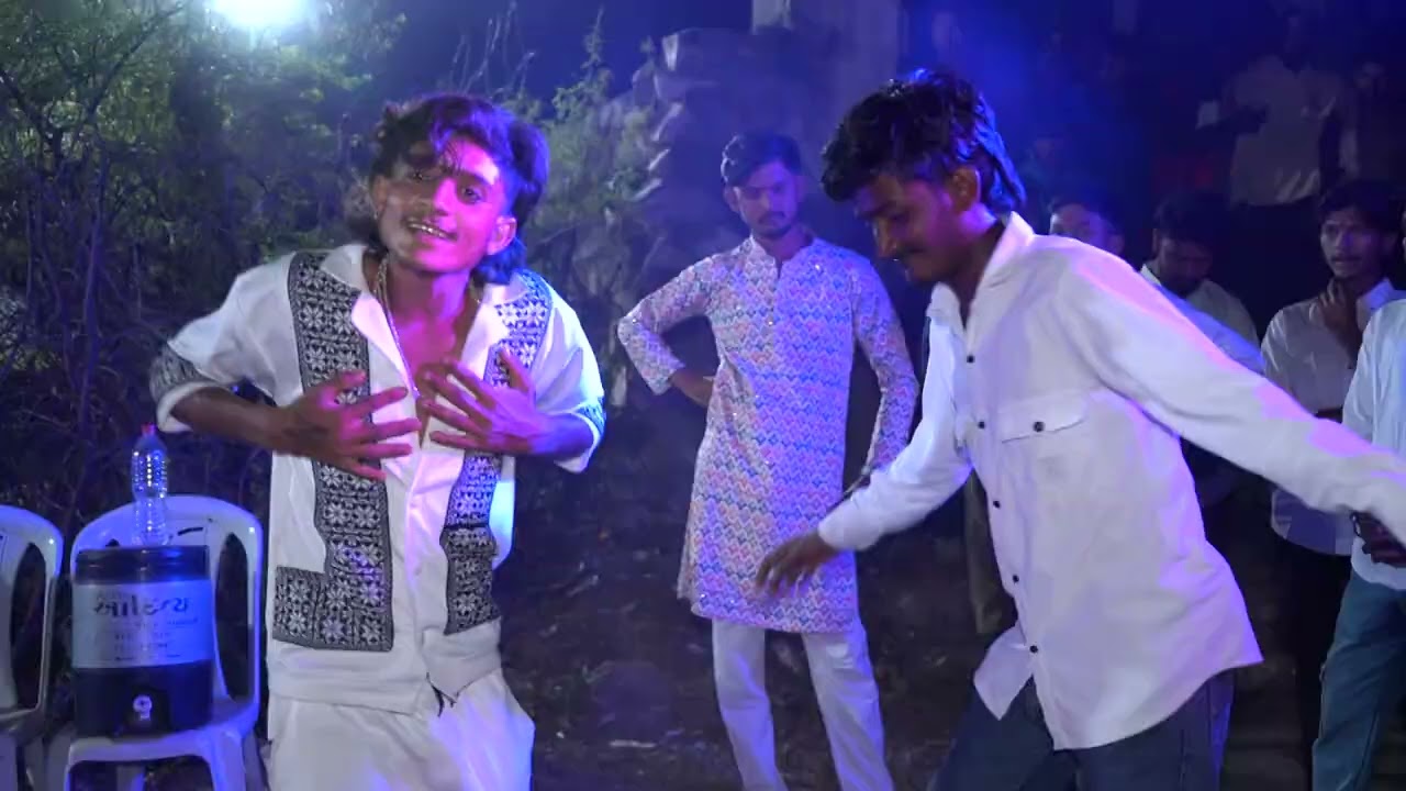 05 Sumit Ughrejiya &Savriya 01
