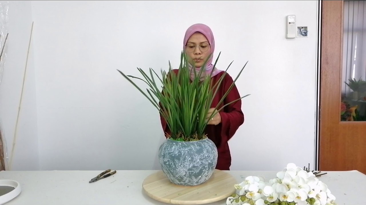 ORCHID ARRANGEMENT : Super Super MINI ORCHID