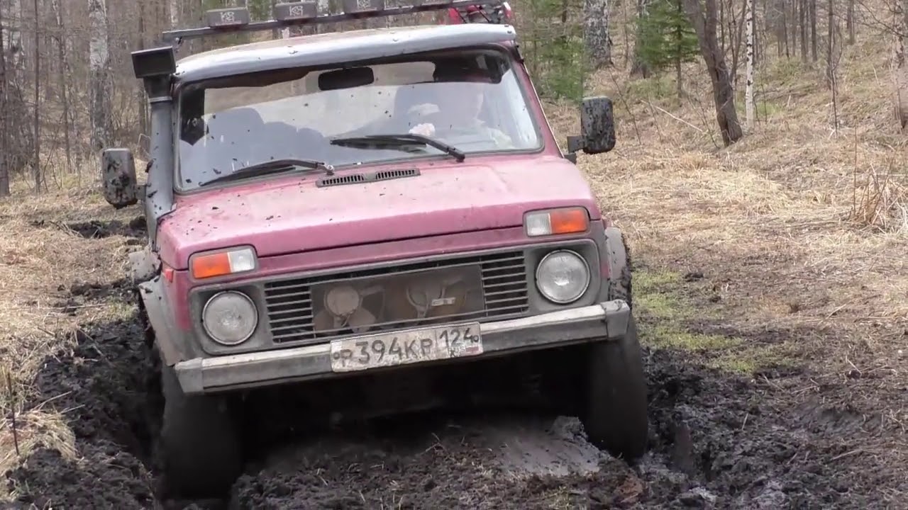 ГРЯЗЬ БАТЛ # Две нивы 4x4 по болоту, тест резины Comforser CF3000 и Safari 540 на нивах!
