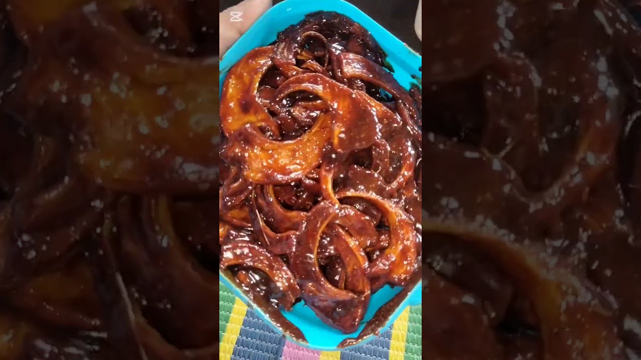 এক আইটেমের আচার শেষ হতে না হতেই আবার আরেক আইটেমের আচার বানানো শুরু করে দিলাম। 👌