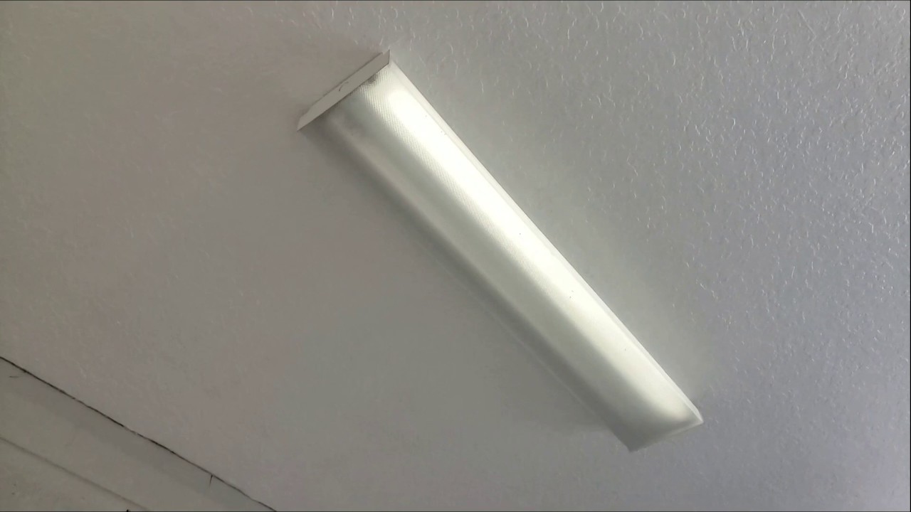 Home Electrical - Florescent lights not working and changing the bulbs doesn't fix- bad ballast