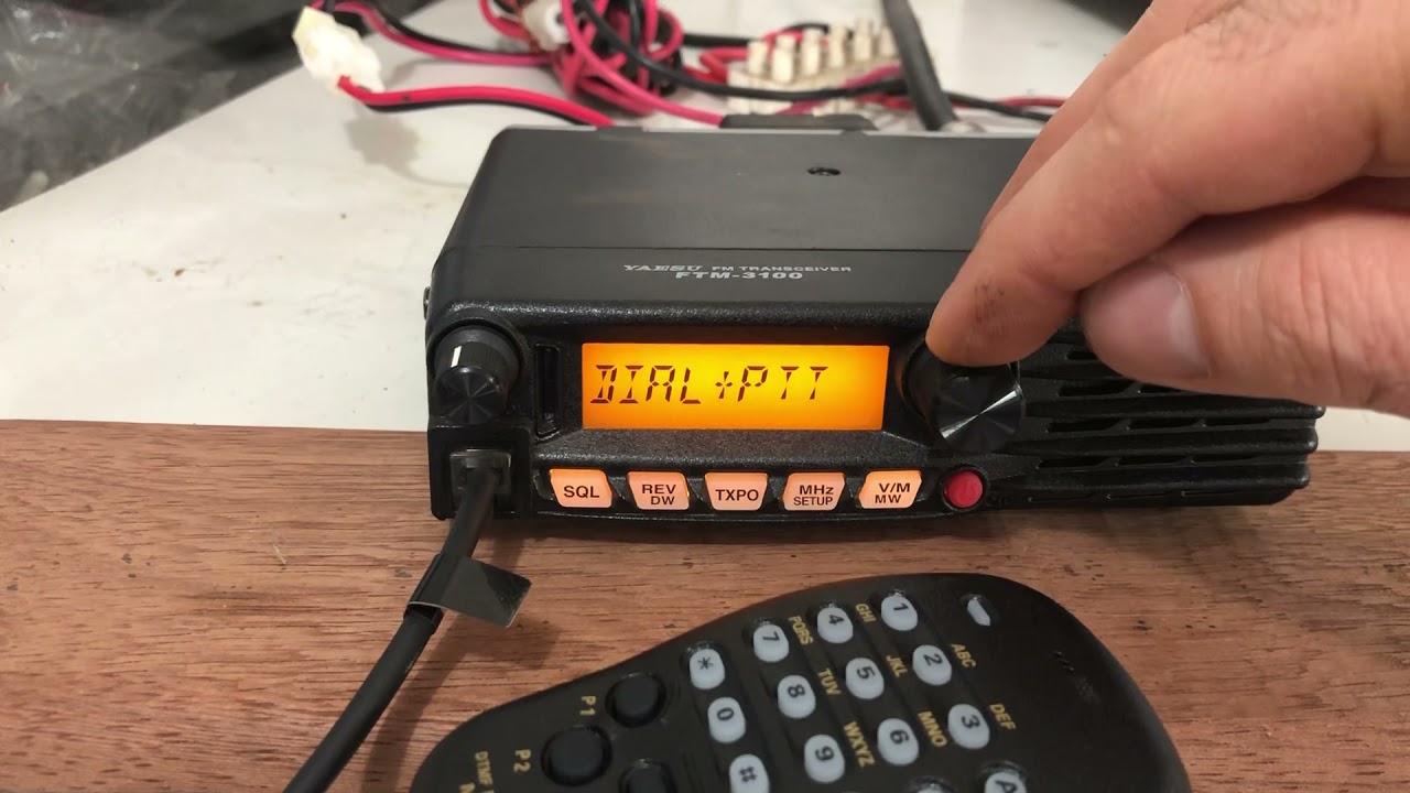 Ativar e desativar cadeado Yaesu FTM-3100