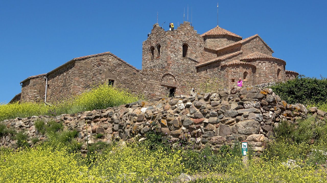 A la Mola pel coll d'Estenalles. Sant Llorenç del Munt