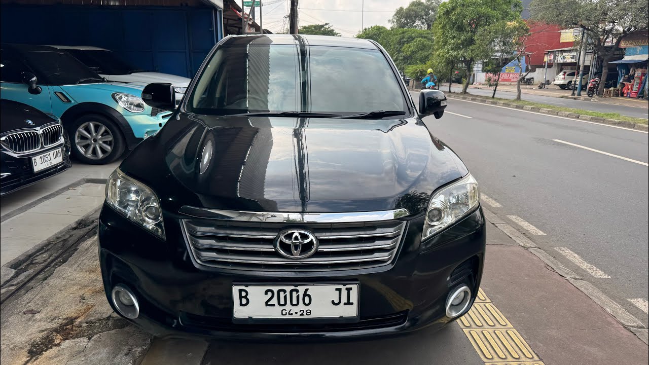Volkswagen Touareg dan Toyota Vanguard si Arjuna Motor Jatiwaringin