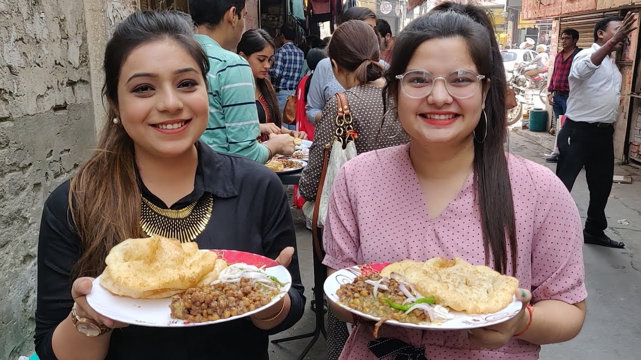 Chhole Bhature Challenge | Chhole Bhature Eating Competition