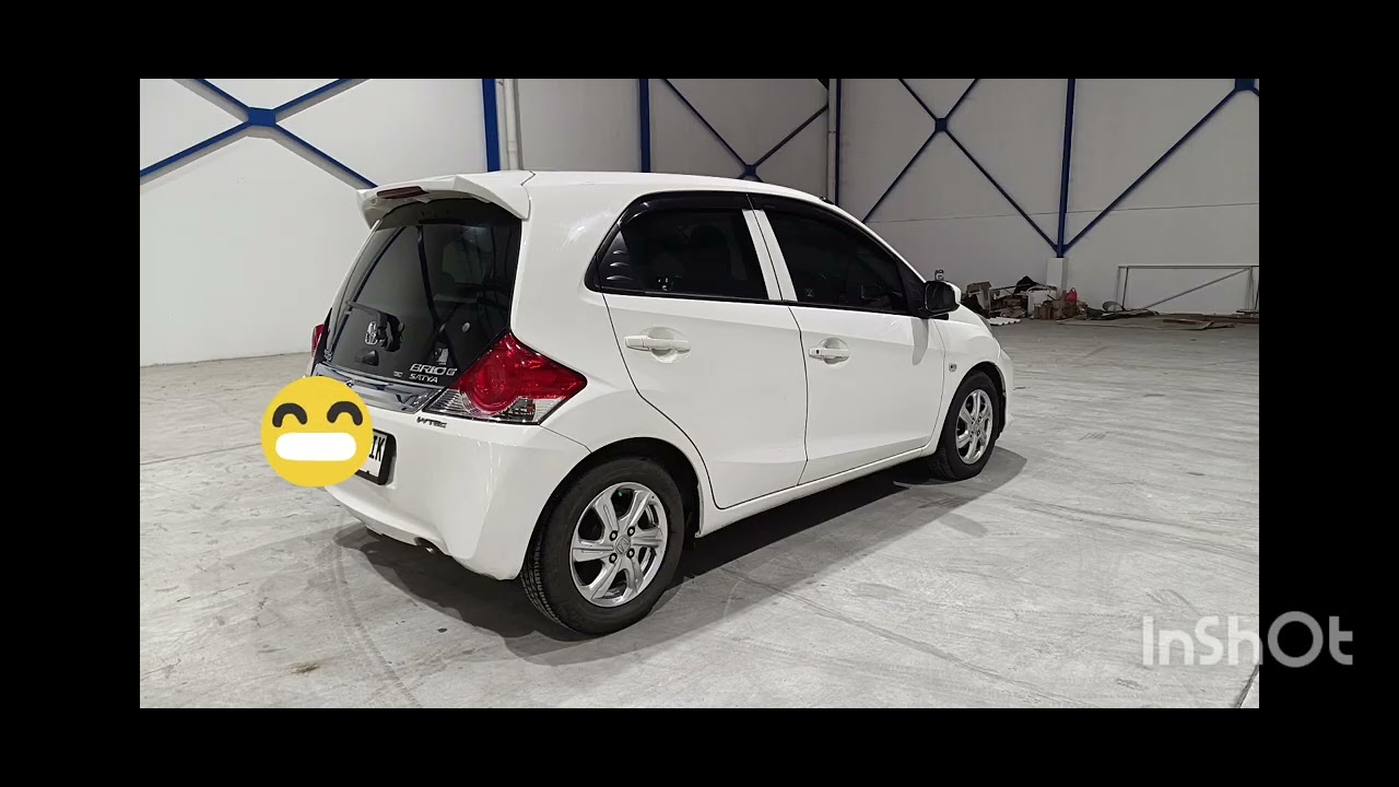Dijual mobil bekas. Honda Brio tipe e tahun 2018. Transmisi otomatis CVT. 