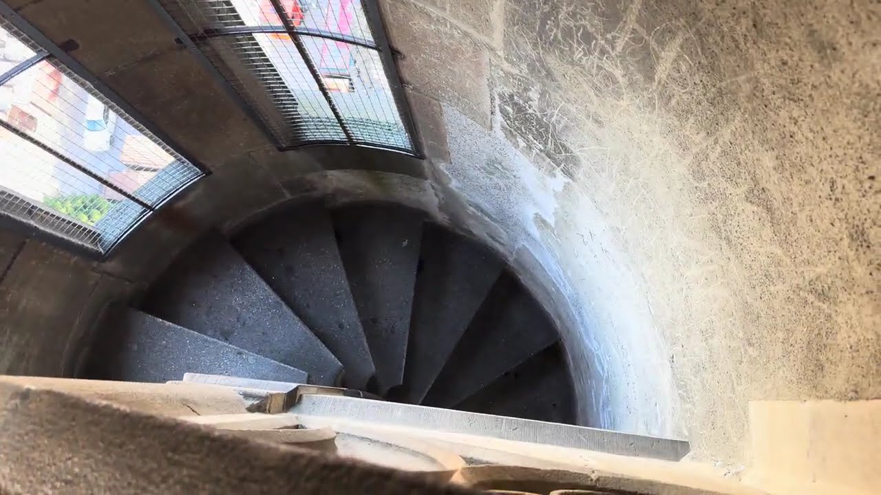 Ulm Dom Turm nach unten