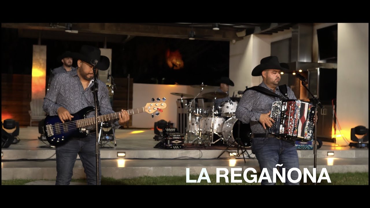 DESENLAZE - La Rega&ntilde;ona