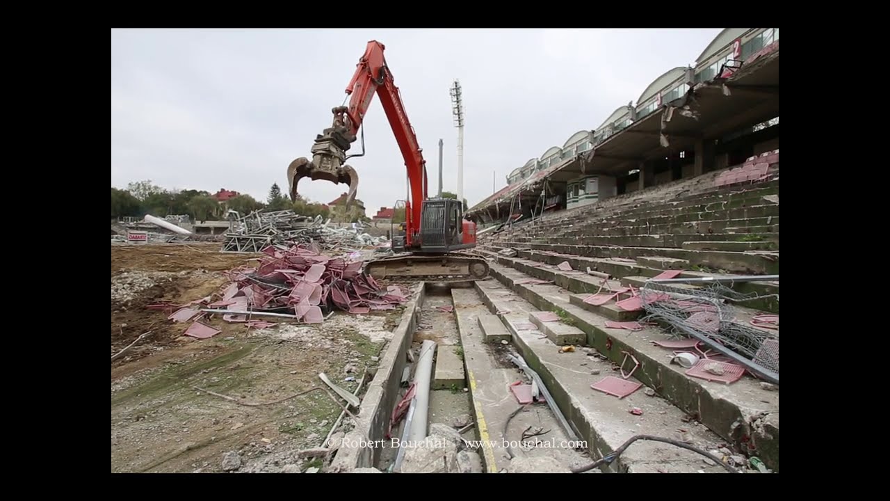 Abbruch Rapid Fußballstadion in Wien von  Robert Bouchal