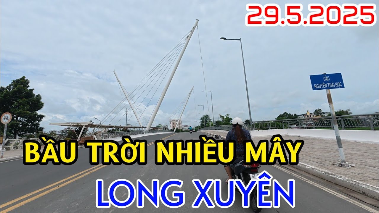 Đường phố Long Xuyên những ngày cuối tháng 5 năm 2025