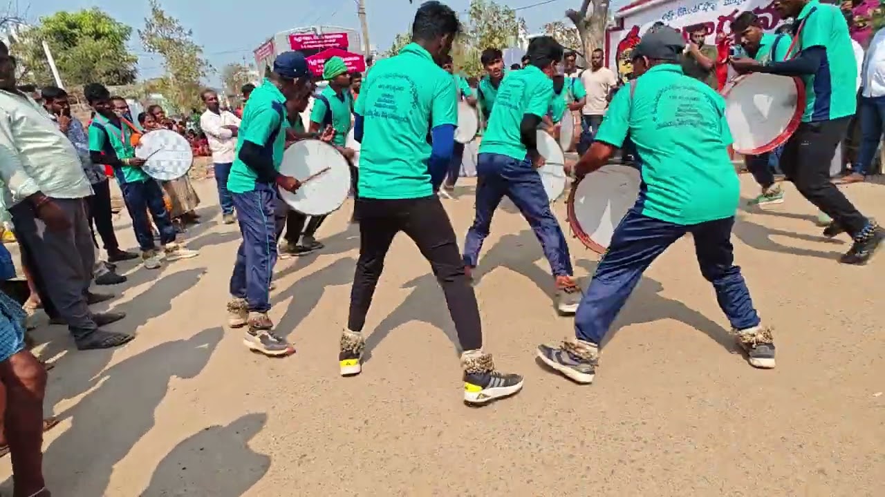 డప్పు కళాబృందం డాన్స్ మామూలు గా లేదు