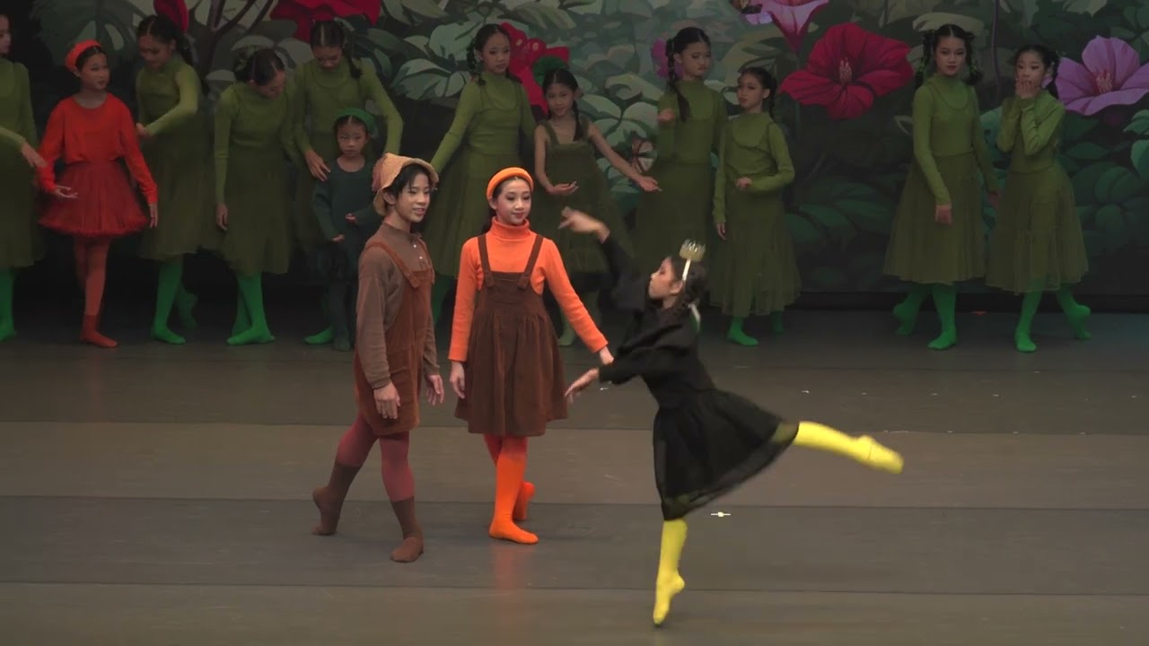 Chipollino 15 October 2023 Show 3 (3PM)