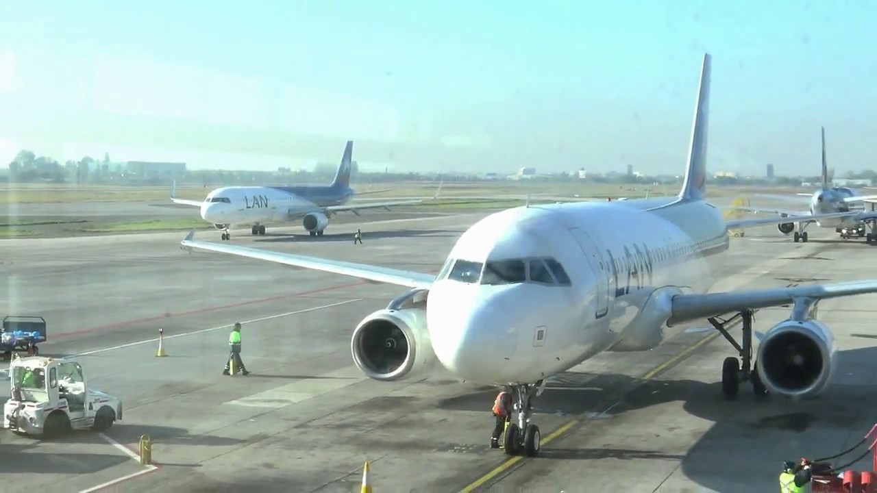 Santiago Airport to Calama airport in Atacama in Chile