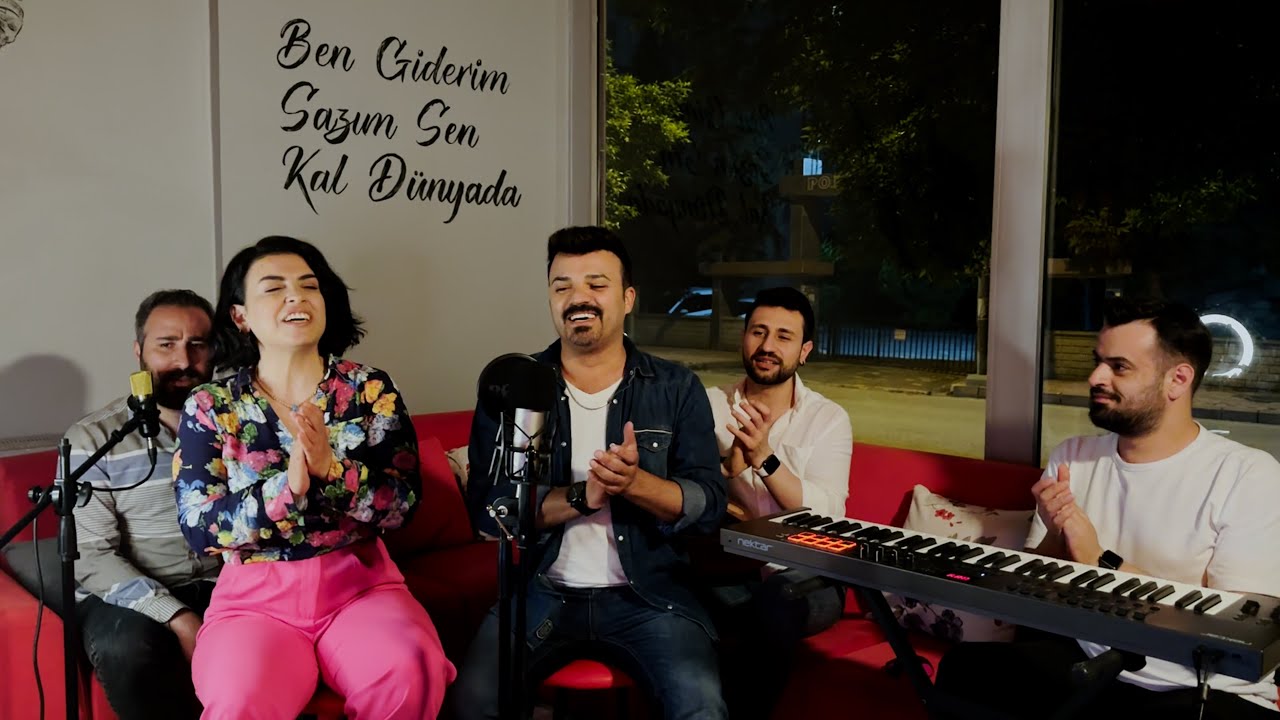 Emrah Güllü & Hazal Akay - Gözleri Fettan Güzel (Akustik Cover)