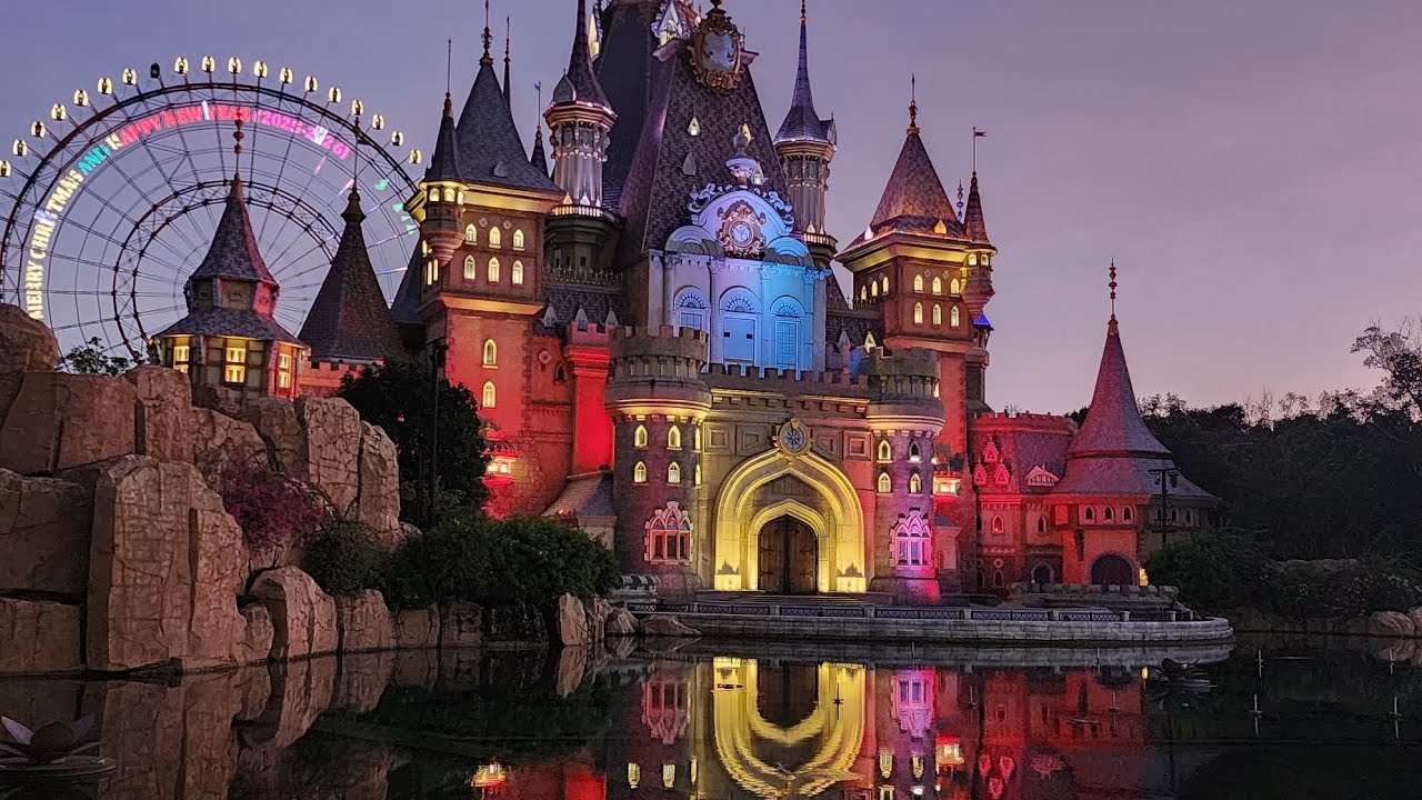 ✨ ONCE Show at VinWonders Phú Quốc | Disney-Like Castle Night Show in Vietnam 🇻🇳
