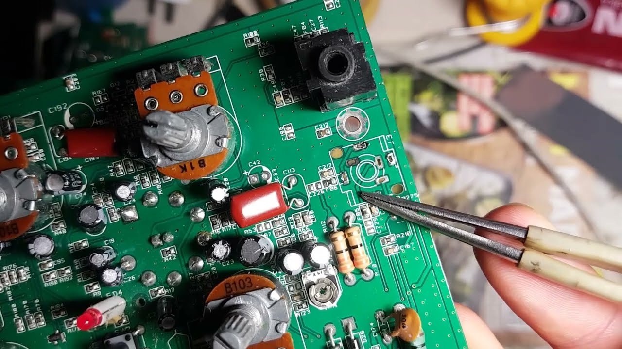 Vox VT40+. Ремонт усилителя, замена разъёмов.