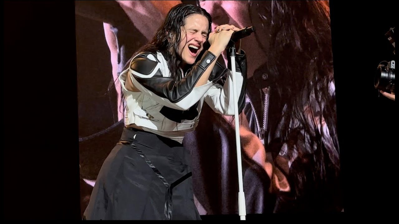 Rosalía - De Plata - Live from The Motomami World Tour at Radio City Music Hall