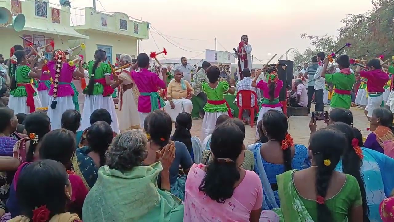 దైద అమరలింగేశ్వర స్వామి ఆలయం లో కోలాటం