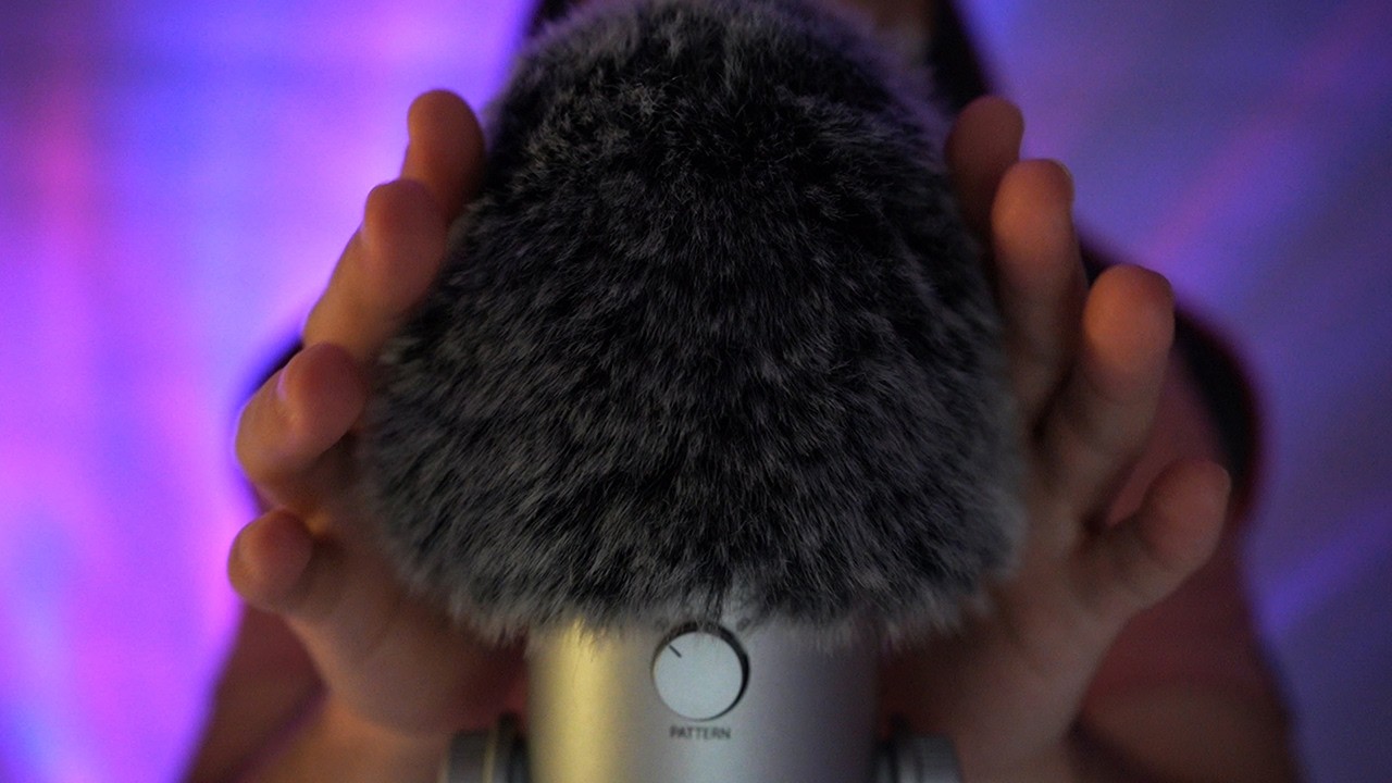 ASMR Bugs Searching & Plucking, Mic Scratching, Head Check, Scalp Massage 🧠😴