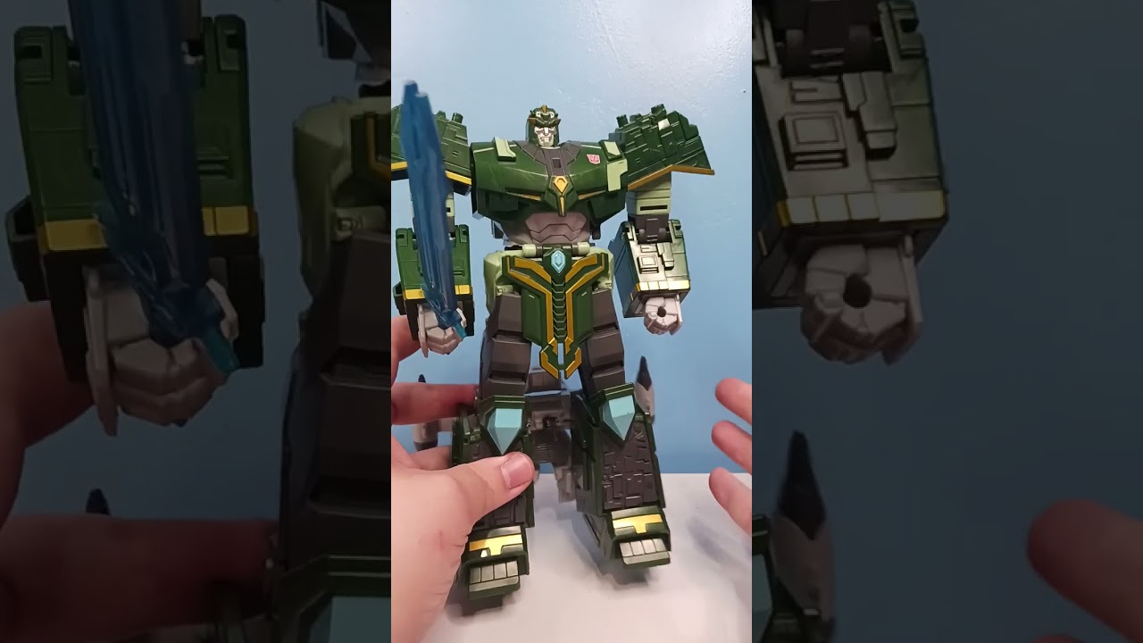 For $5... why not? Transformers Cyberverse Iaconus