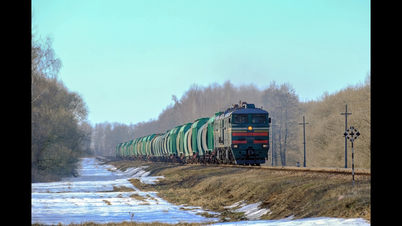 Тепловоз 2ТЭ10МК-3650 был замечен весной среди остатков снега/ Diesel loco was spotted in the spring