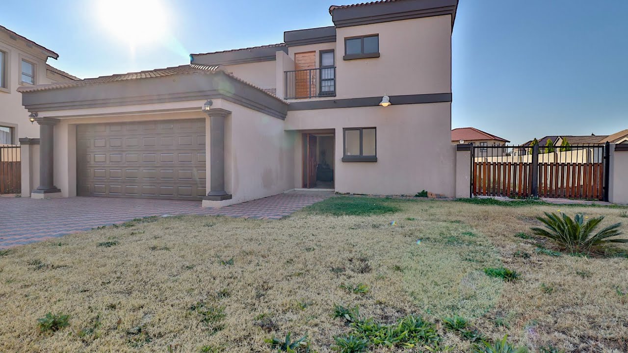 Property for sale in Centurion,Silverstone Country Estate