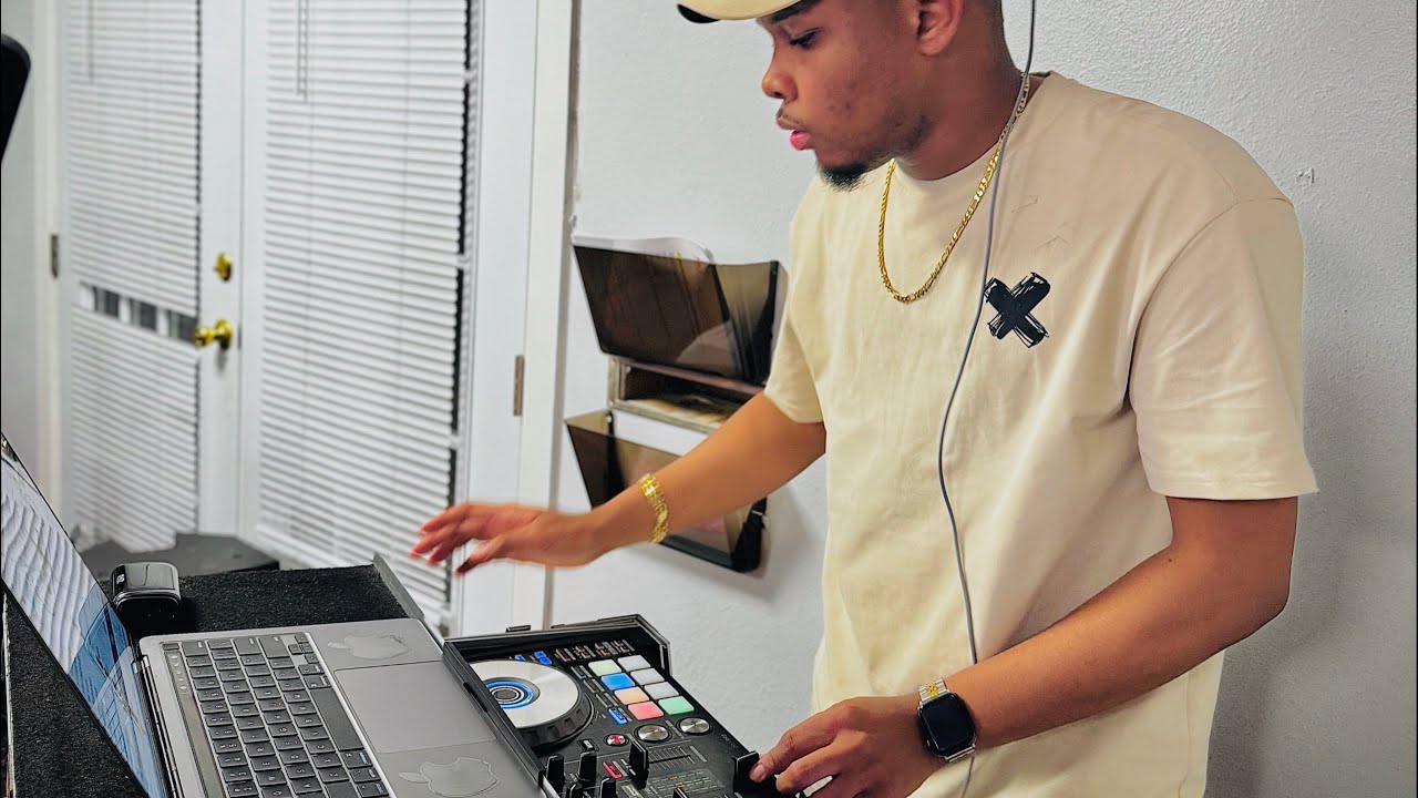 Dj Chris Ft Kbp, Jr Clark And Fresh Bodden - Top Sidders Remix 2025