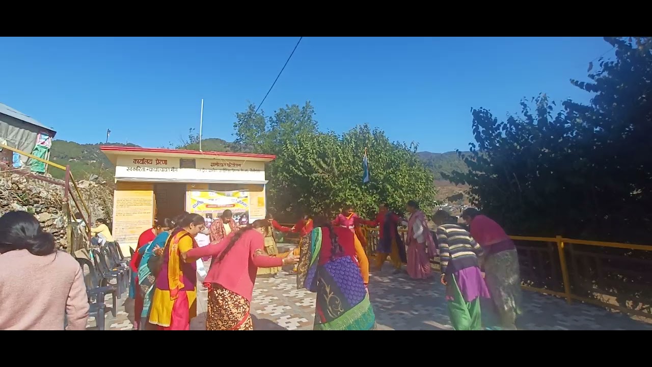 Khol de mata khol bhawani