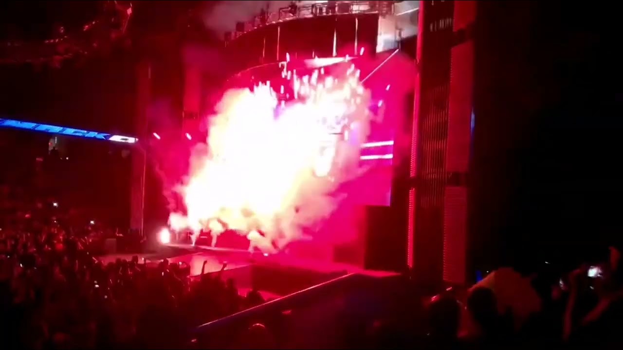 WWE Smackdown 2016 Pyro