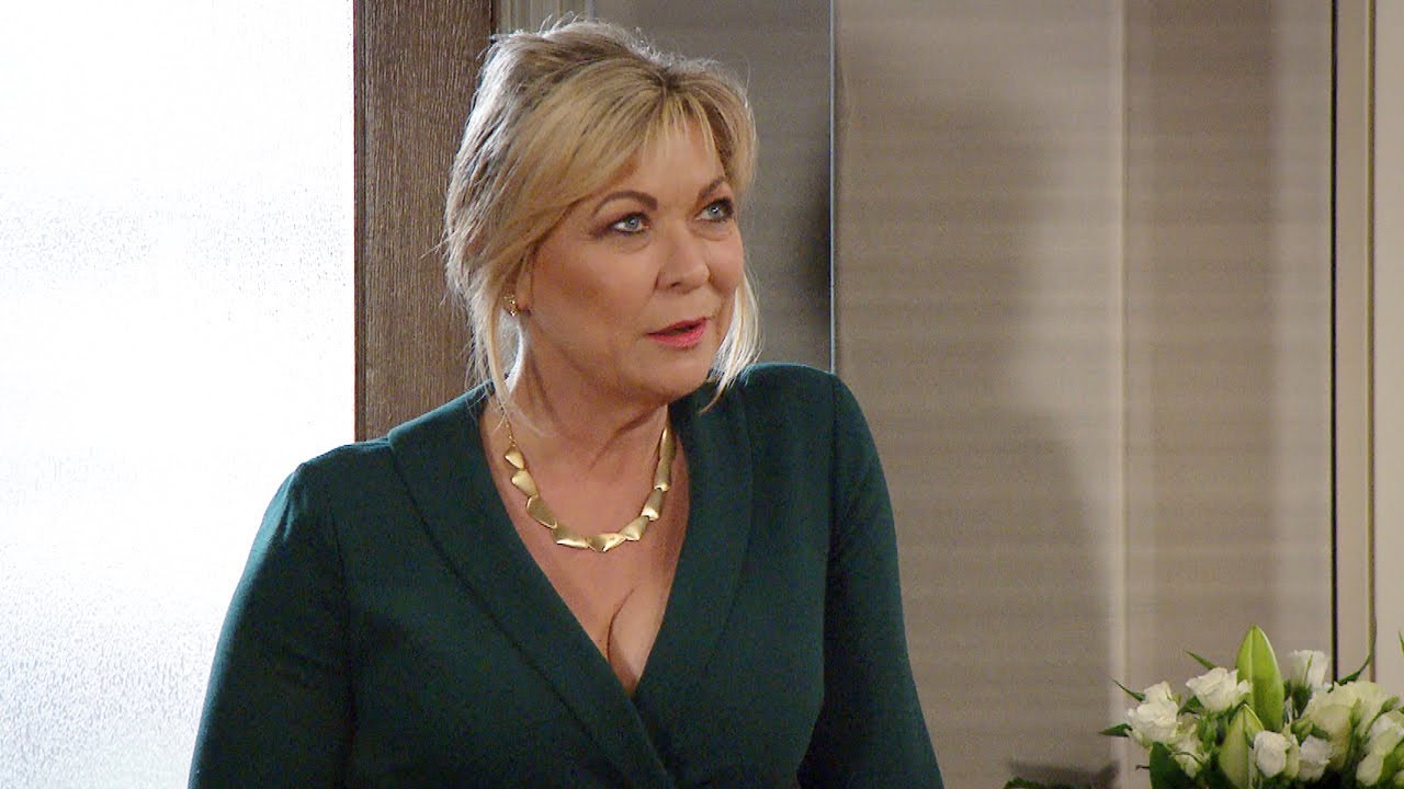 Фанаты сериала «Эммердейл» от ITV узнали о загадочном повороте событий в жизни сестры Ким Тейт по...