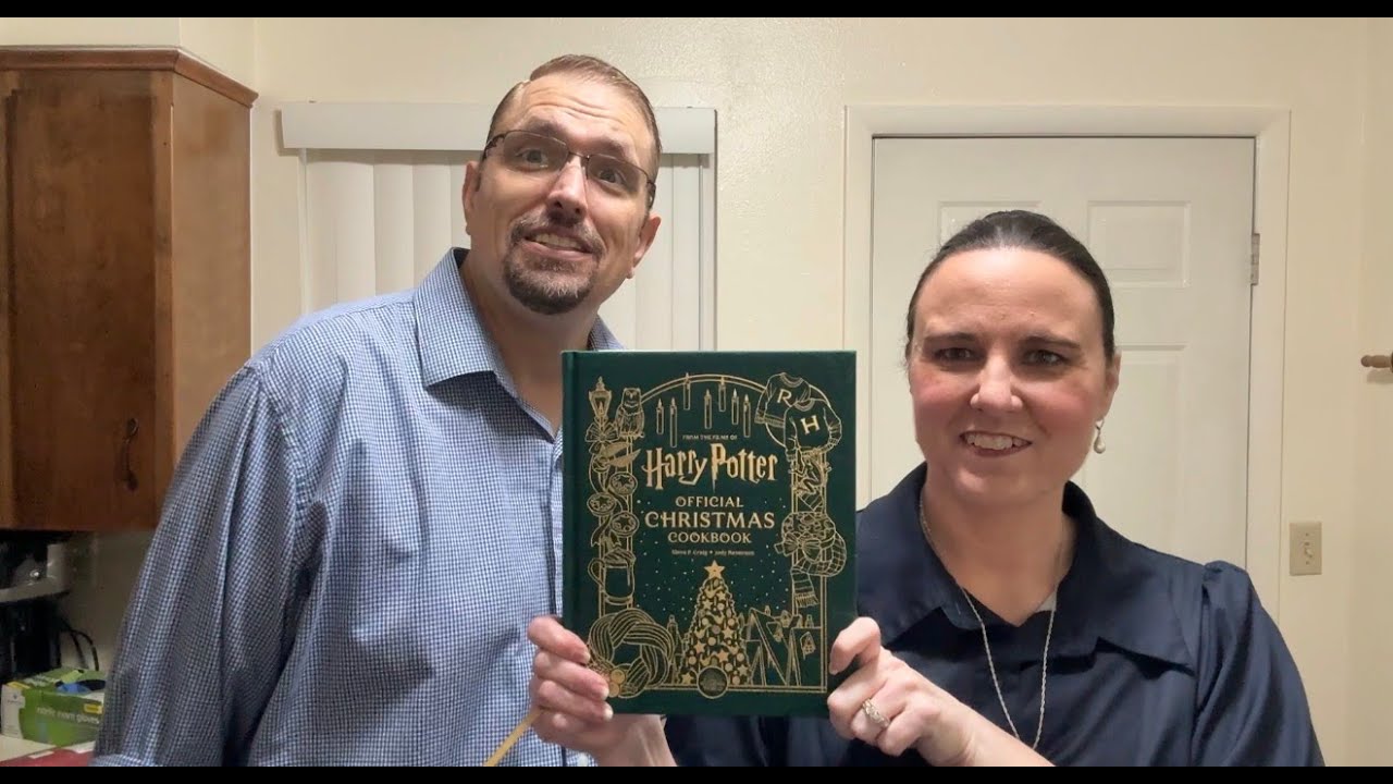 Harry Potter Christmas Cookbook, Beef Roast and Yorkshire Pudding