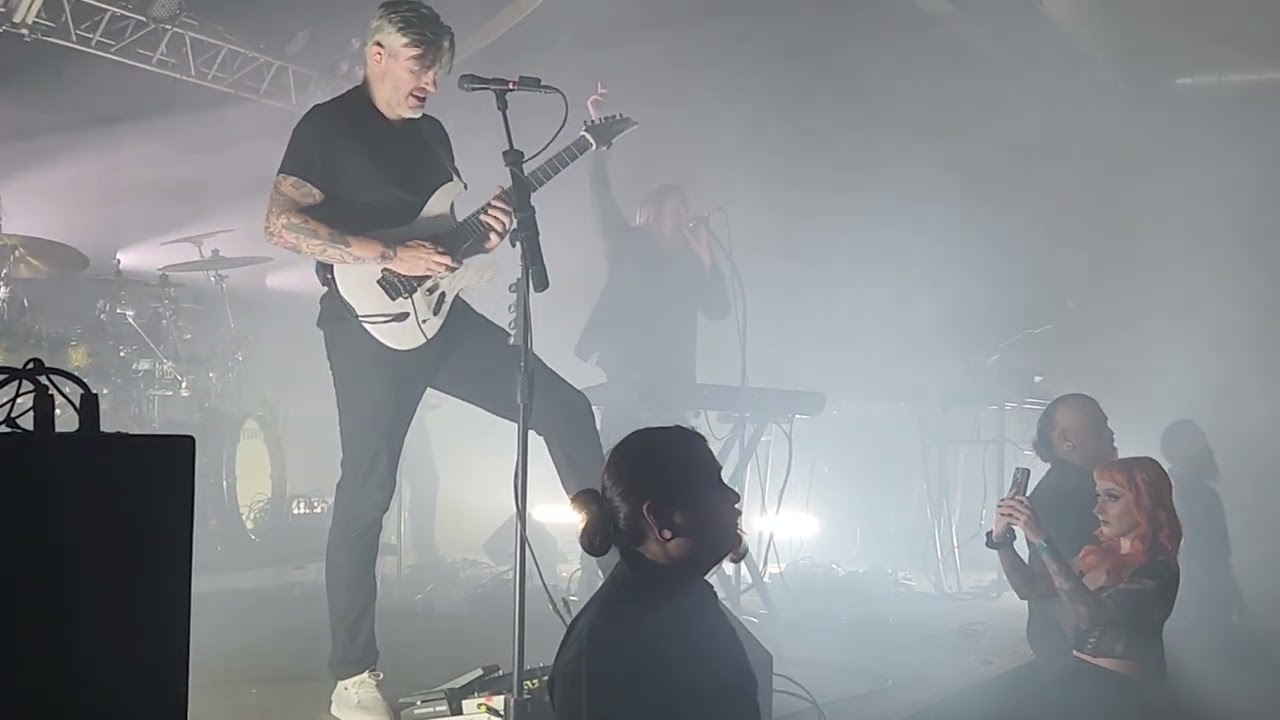 Between the Buried and Me live Lay Your Ghosts to Rest parallax 2 10 year tour