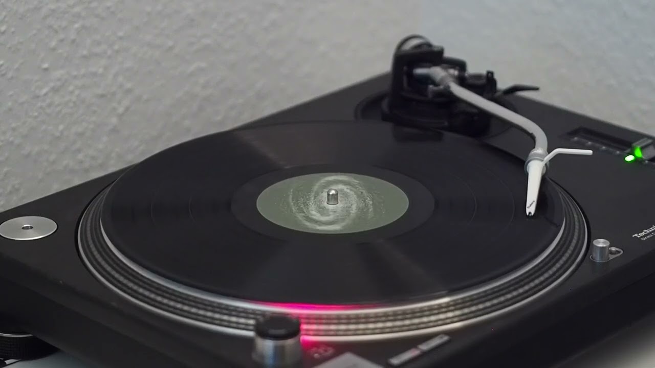 BeamControl - Electrons On The Rise [ABSTRCT RTM 010]