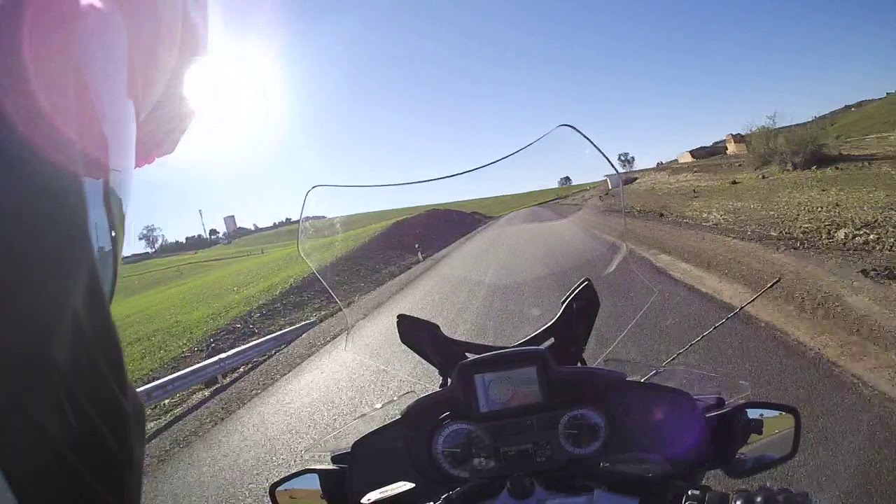 BMW R1200RT MAROC : ROUTE DE TIDDAS A  OULMES
