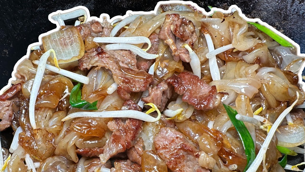 Beef Chow Hor Fun | 5 Pro Chef Tips for Taste Like Takeout