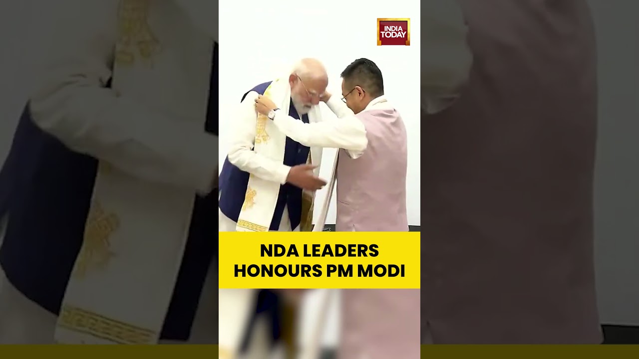 NDA Leaders Honours PM Modi | Modi Becomes Longest Serving Elected PM Of India | NDA Meet In Delhi
