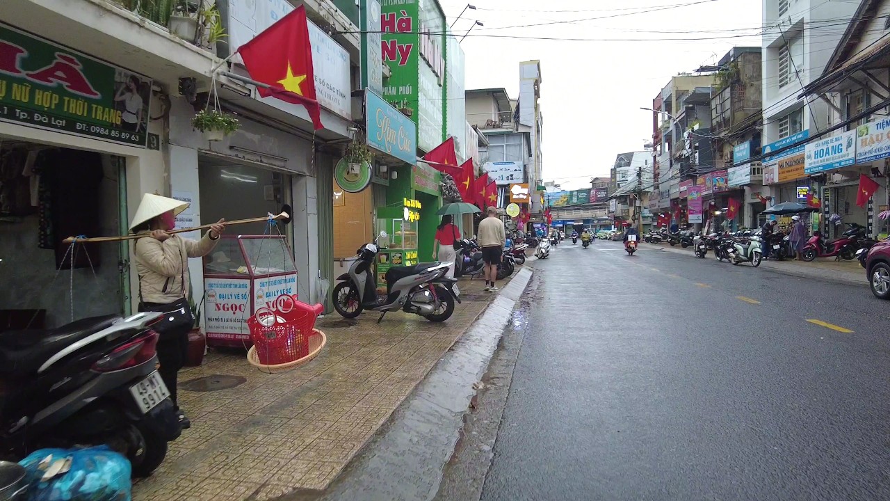 4K UHD ПОЧЕМУ В ДАЛАТЕ ДОЖДЬ — ЭТО КРУТО? Что скрывают туристы в сезон дождей (Вьетнам, 2025)