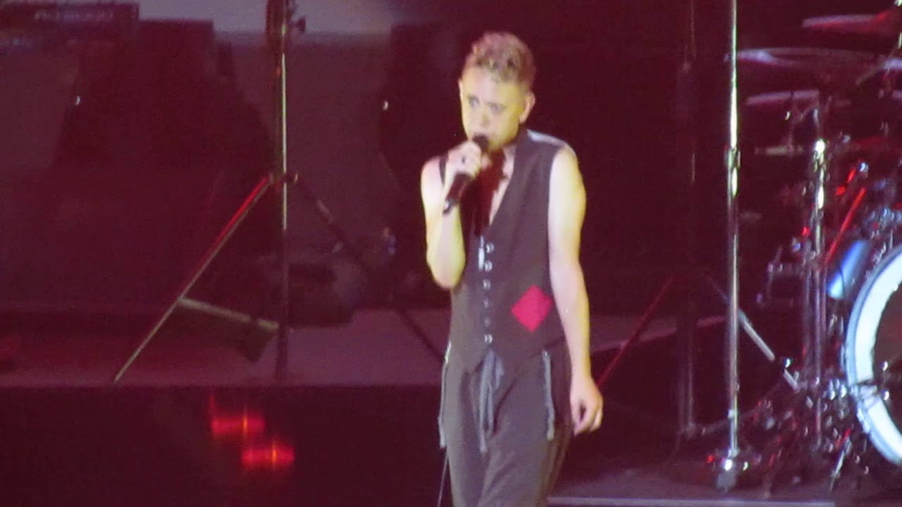 Depeche Mode - 'Strangelove' (acoustic, Martin L. Gore) - Madison Square Garden - NYC - 9/11/17