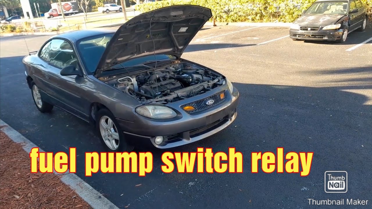 Расположение переключателя топливного насоса Ford Escort ZX2 2003 года. Запуск двигателя.