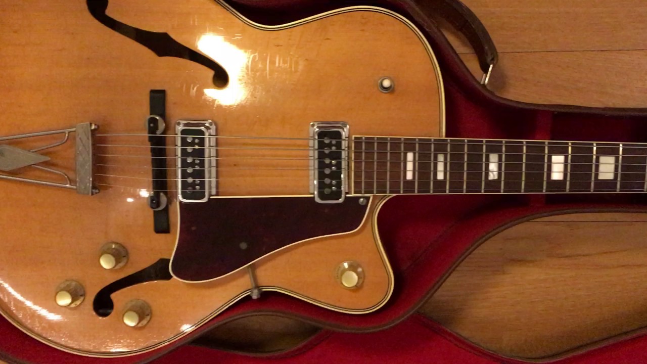 Unboxing a Levin 330N M2  1960, with original De'Armond Pickups.
