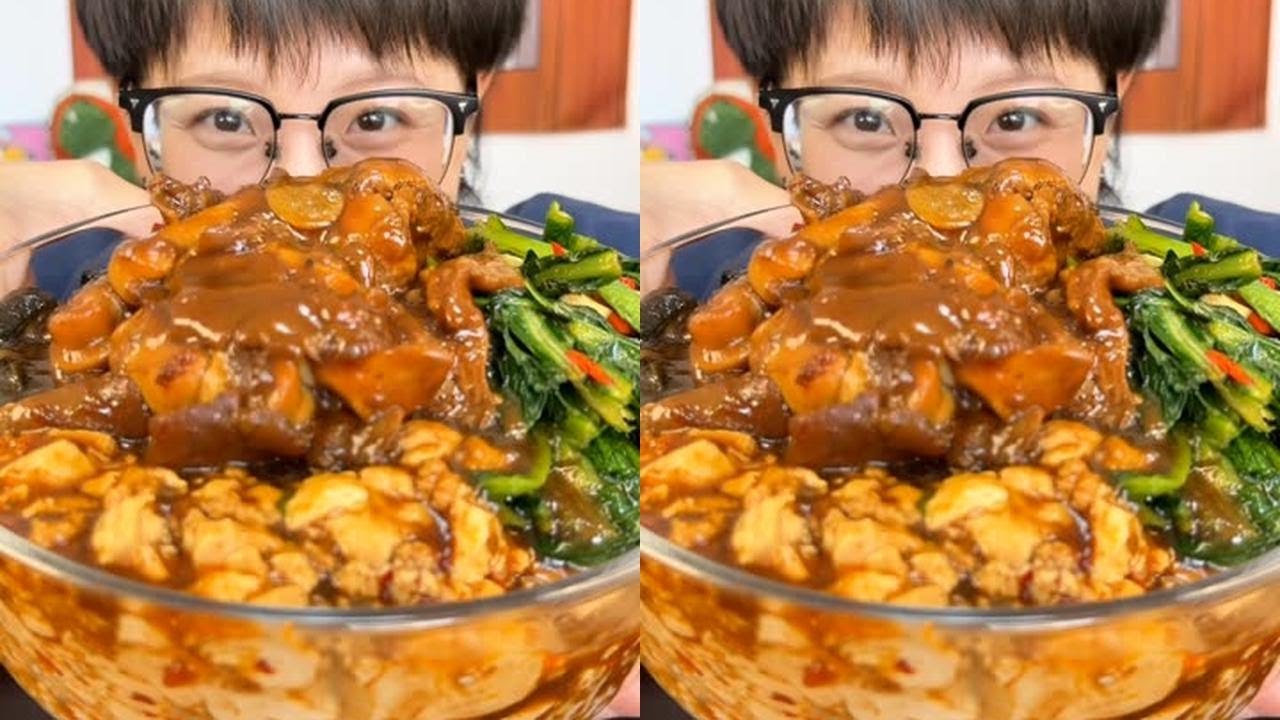 90后小学老师退休生活
今天吃家常菜啦！又是被这些黏黏糊糊的菜香迷糊的一天呢 #猪蹄 #美食 #妈呀太香了 #美食吃播
