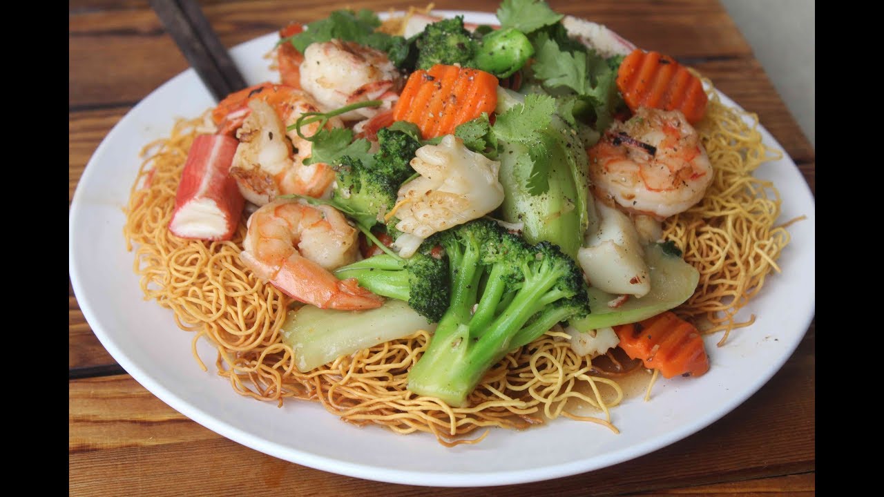 Seafood Crispy Noodle - Mì Xào Giòn Đồ Biển
