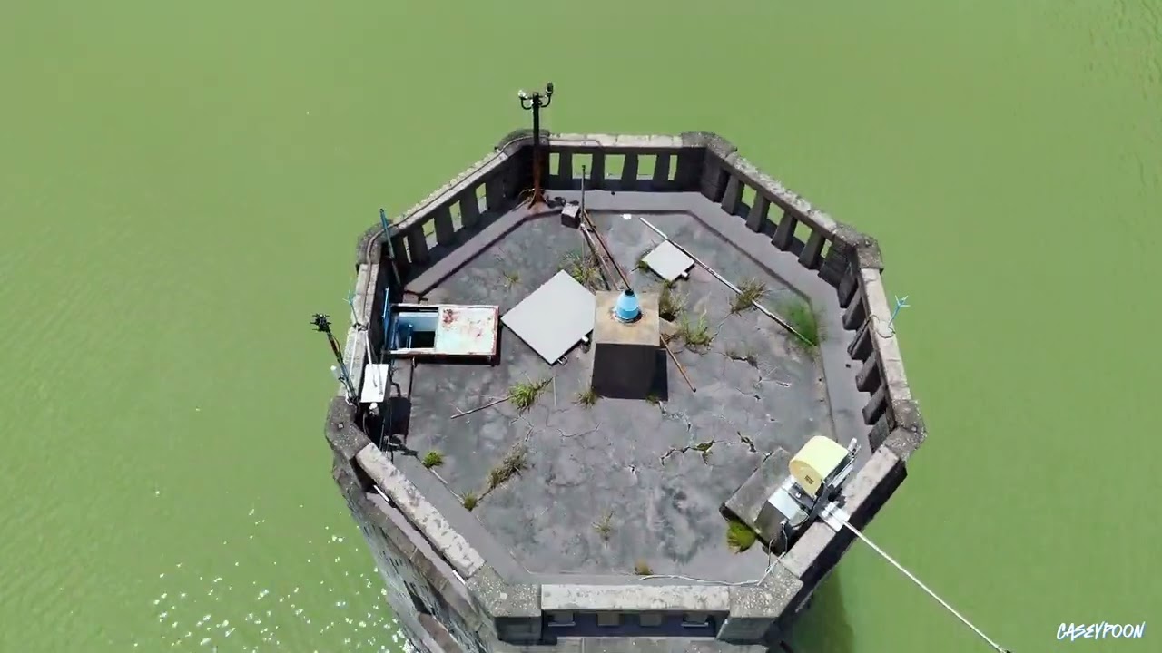 暴雨後城門水塘排洪 Shing Mun Reservior Flood Release