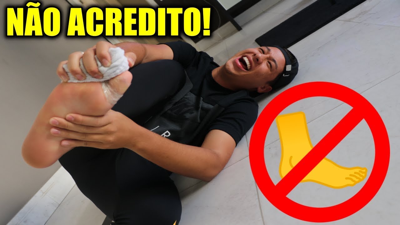 QUEBREI O PÉ DO JEITO MAIS RIDÍCULO POSSÍVEL! - DayLO #67