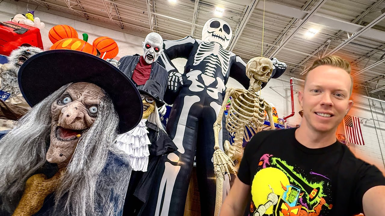 HUGE Halloween Decorations at Lowe’s for 2025! NEW Animatronics & More!  