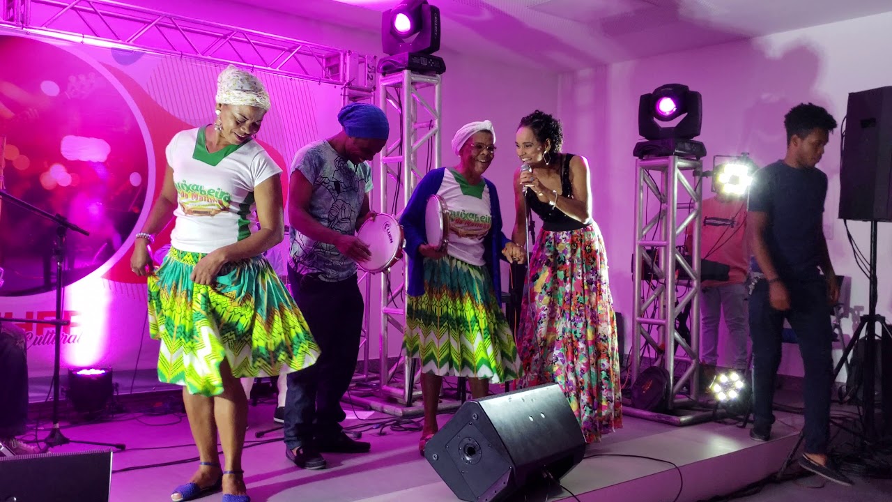 Carla Visi e Grupo Quixabeira da Matinha - Samba da minha terra