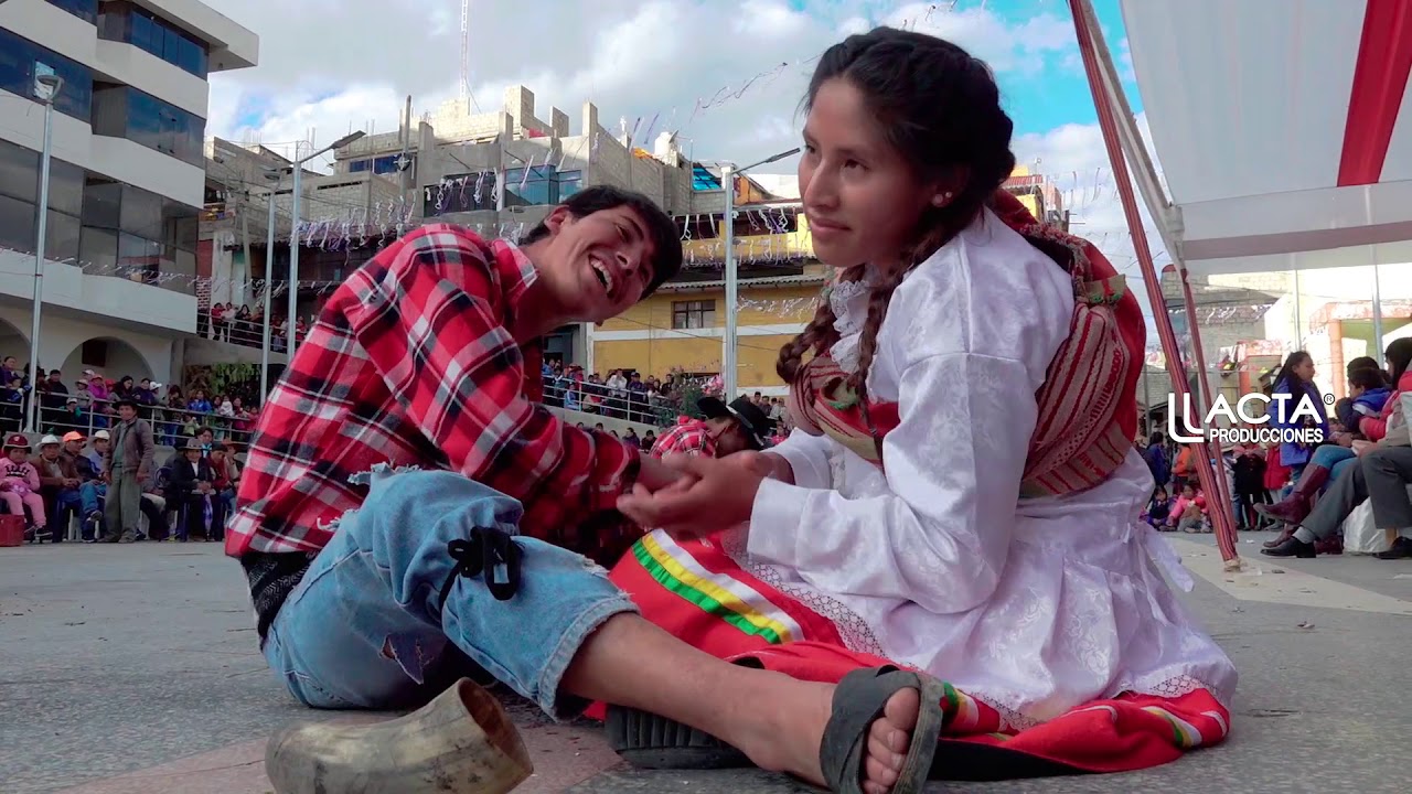 DANZA ADOBE RUWAY - CHUQUIBAMBILLA GRAU