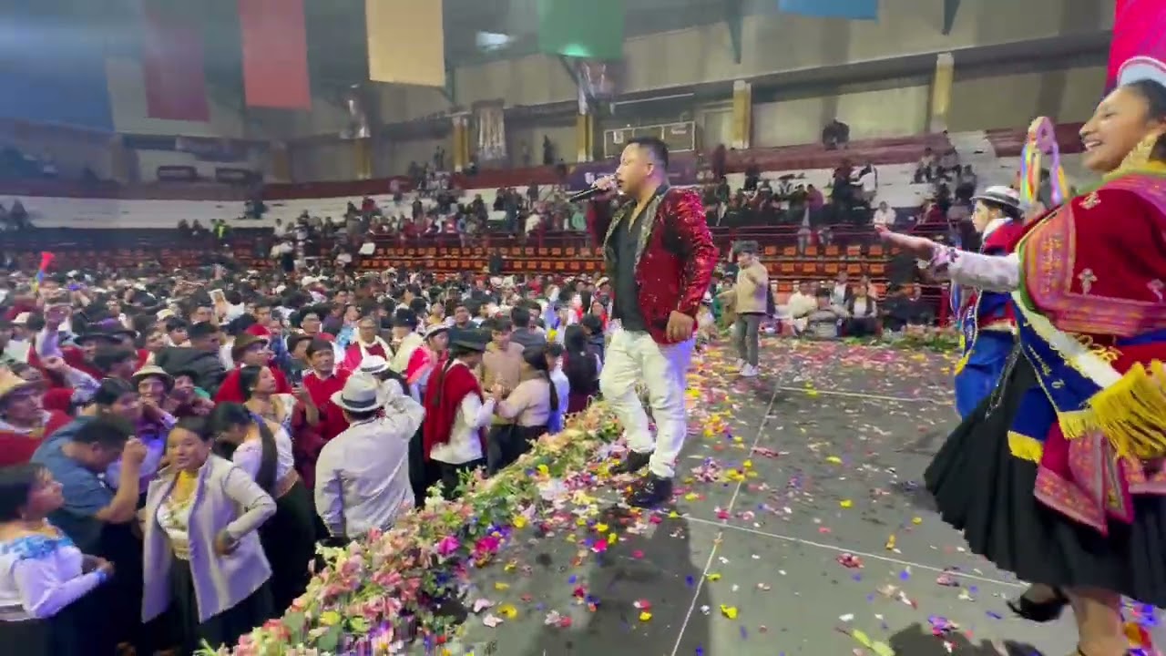 Cantautor Manny En Guaranda Ecuador 